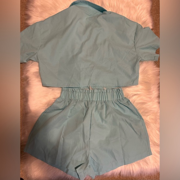 2 Piece Short Set - Picture 2 of 10